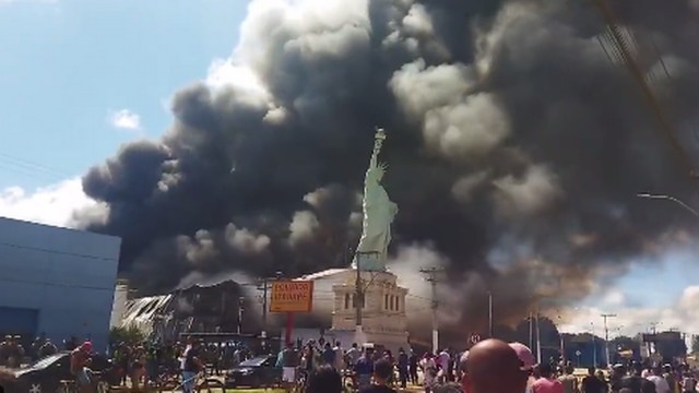 ​Grande incêndio em loja da Havan na Bahia